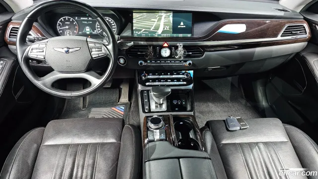Genesis G90 (EQ900)