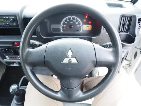 Mitsubishi Minicab Truck