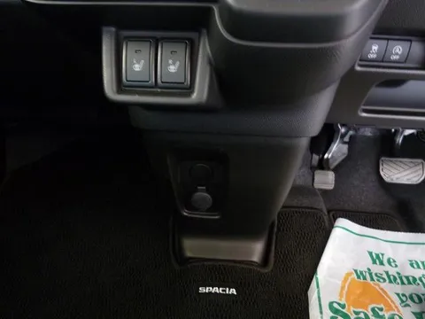 Suzuki Spacia
