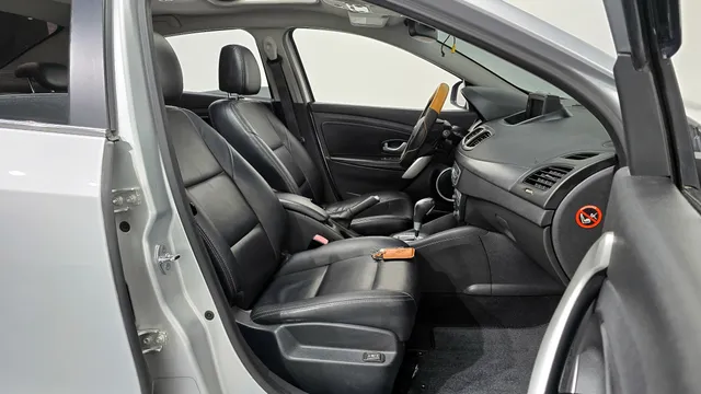 Renault SM3
