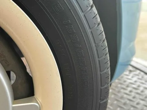 Daihatsu Mira Tocot