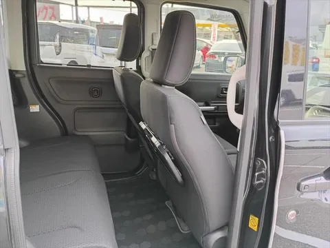 Suzuki Spacia Gear