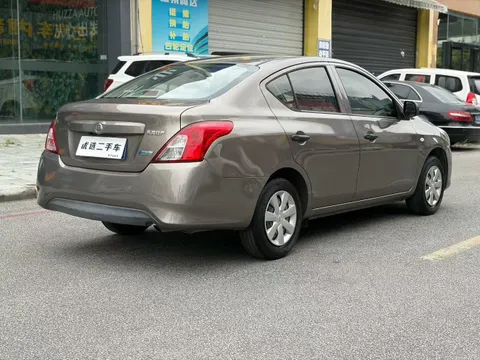 Nissan Sunny