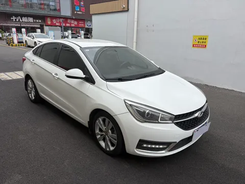 Chery Arrizo 5