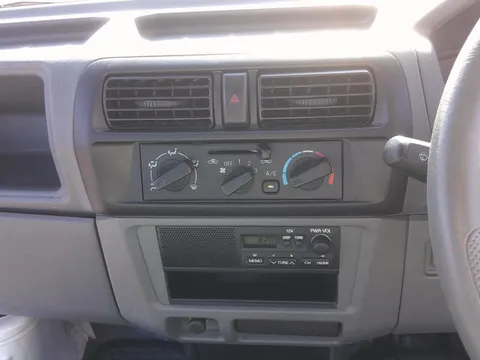 Nissan Clipper Truck