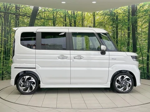 Suzuki Spacia Custom