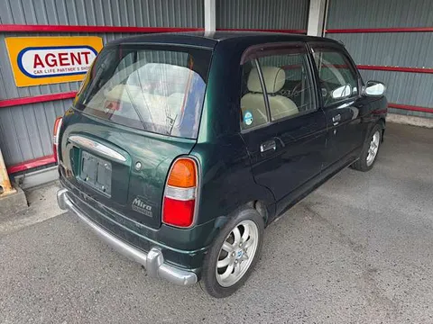 Daihatsu Mira Gino