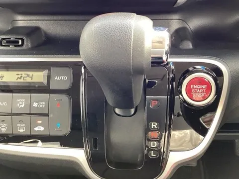 Honda N-BOX Plus Custom