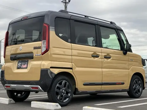 Suzuki Spacia Gear