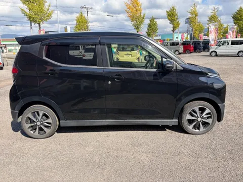 Mitsubishi eK X