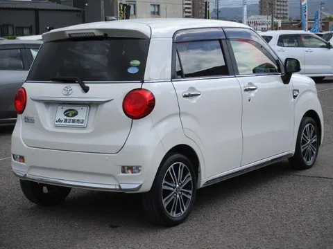 Toyota Pixis Joy