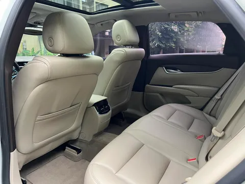 Cadillac XTS