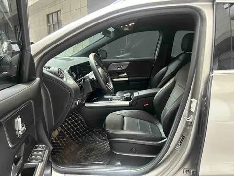 Mercedes-Benz Mercedes-Benz GLA