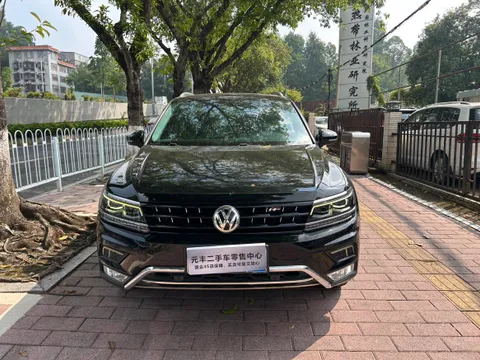 Volkswagen Tiguan L