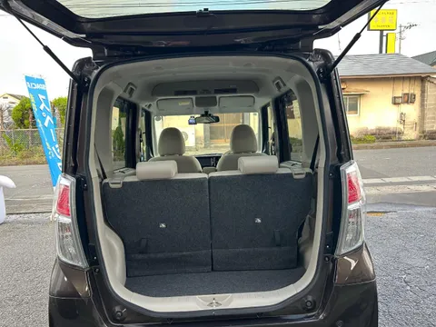 Mitsubishi eK Space