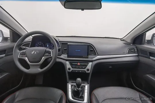 Hyundai Elantra (Avante)