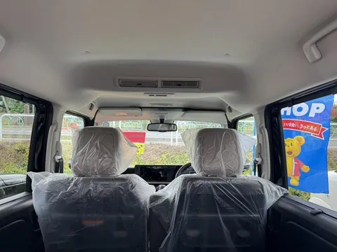 Mitsubishi Delica Mini