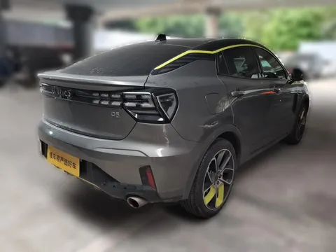 Lynk & Co 05