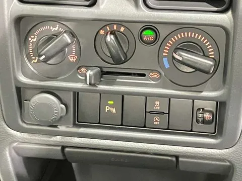 Nissan Clipper Truck