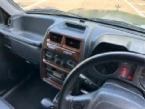 Mitsubishi Pajero JR