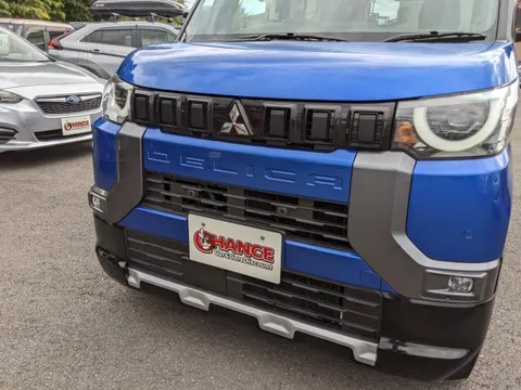 Mitsubishi Delica Mini