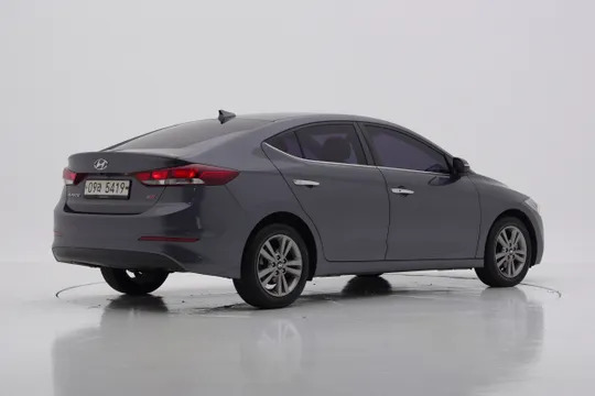Hyundai Elantra (Avante)