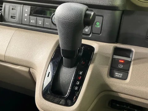 Honda N-BOX Joy