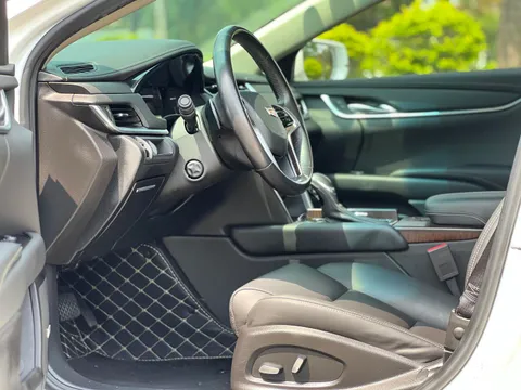 Cadillac XTS