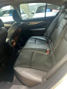 Infiniti Q50L