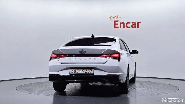 Hyundai Elantra (Avante)