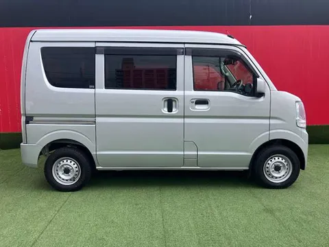 Nissan Clipper