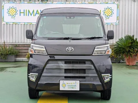 Toyota Pixis Van