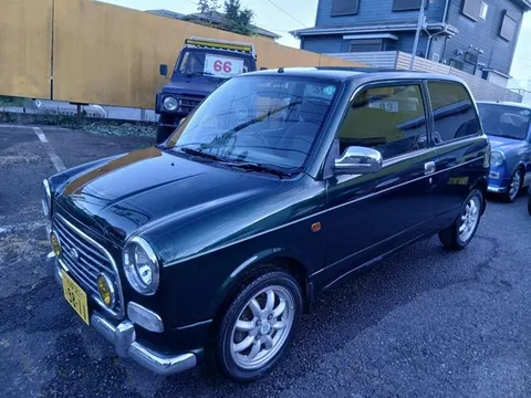 Daihatsu Mira Gino