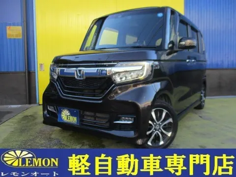 Honda N-BOX Custom