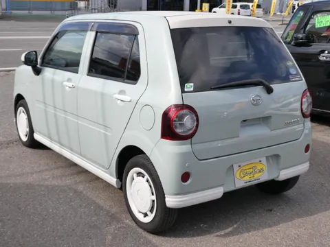 Daihatsu Mira Tocot