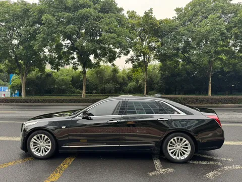 Cadillac CT6