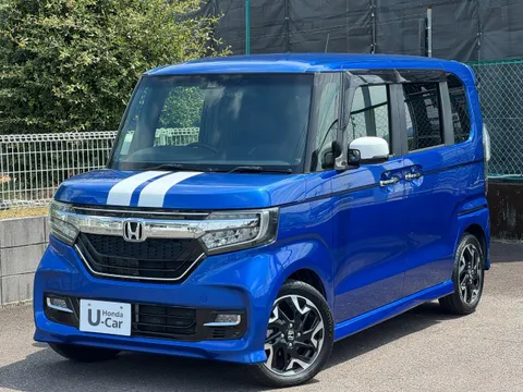 Honda N-BOX Custom