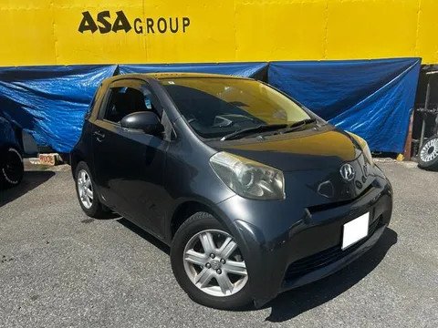 Toyota iQ
