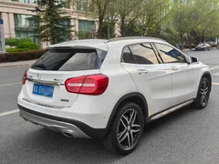 Mercedes-Benz Mercedes-Benz GLA