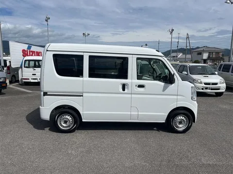 Nissan Clipper