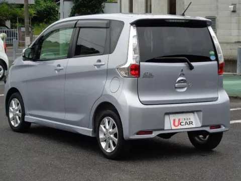 Mitsubishi eK Custom