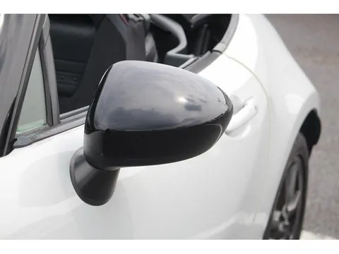 Mazda MX-5 (Roadster)