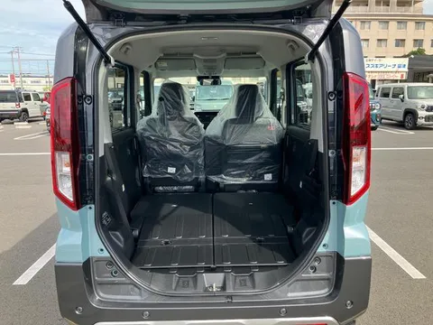 Suzuki Spacia Gear