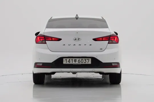 Hyundai Elantra (Avante)