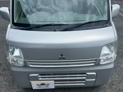 Mitsubishi Minicab Van
