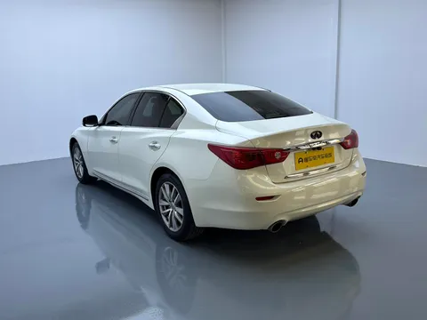 Infiniti Q50L