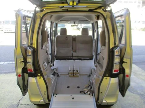 Honda N-BOX Plus