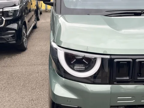 Mitsubishi Delica Mini