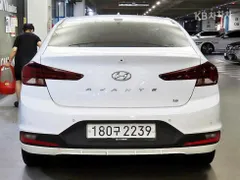 Hyundai Elantra (Avante)