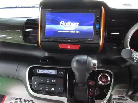 Honda N-BOX Slash